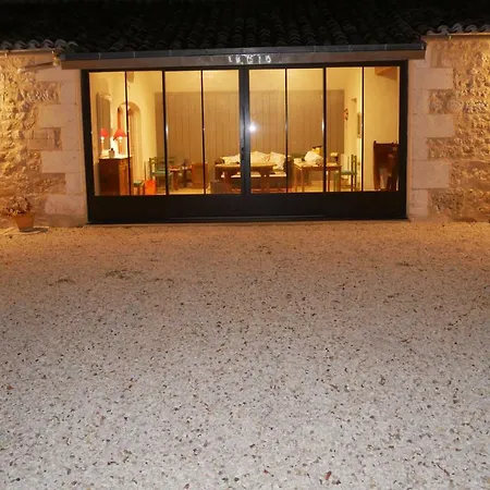 Semesterbostad La Maison Du Biquet Torsac